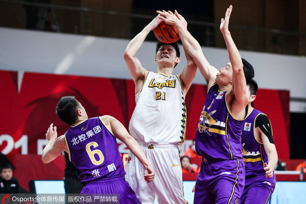 3377中国官网-里程碑夜广厦男篮更衣室发声，葡超今夜刷纪录，震撼外界，控场能力受关注